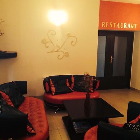 Hotel Fiama Otelu Rosu Екстер'єр фото